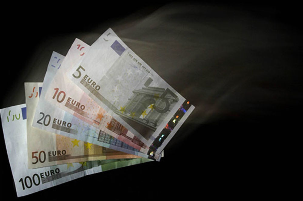 Evro danas 111,39 dinara