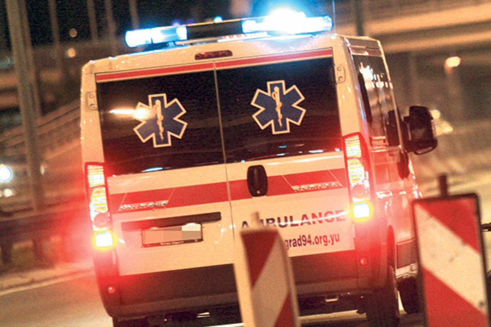 NOĆ U BEOGRADU: Povređen pešak kod Zmaja i dve devojčice u Maršala Tolbuhina u Novom  Beogradu