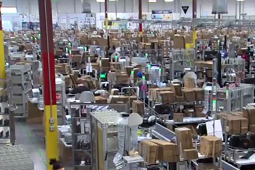 POSLOVNO: Amazon časti kupce ukoliko im božićne isporuke zakasne