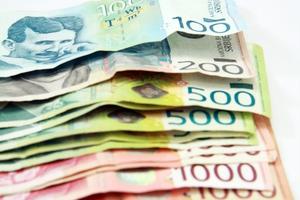 DINAR U STAGNANCIJI: Evro danas 123,4 dinara