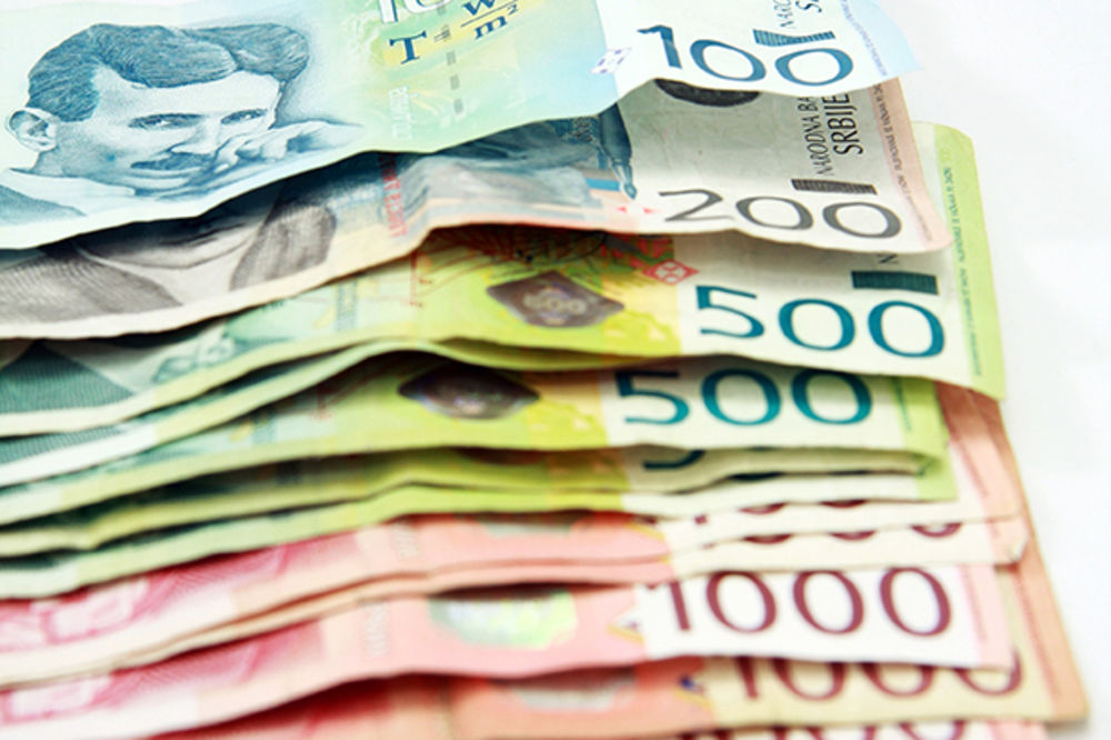 RAST OD 8,0 ODSTO: Aprilska neto plata 54.645 dinara