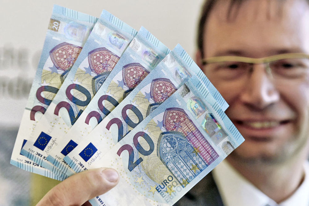 FOTO PAZITE DA VAS NE PREVARE: Ovo je nova novčanica od 20 evra koja je u opticaju od novembra