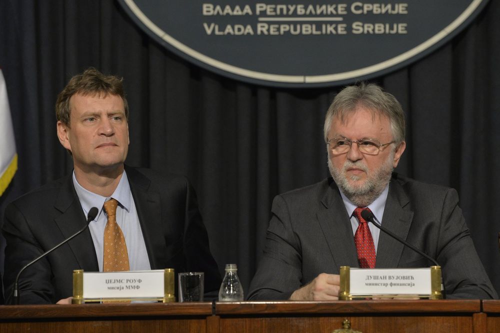 MMF: Plate i penzije u Srbiji ne mogu da se povećavaju