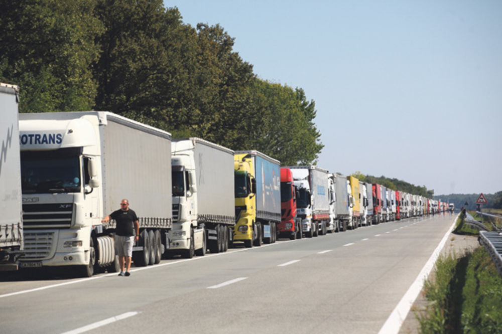 BUGARSKA POJAČALA KONTROLE NA GRANIČNIM PRELAZIMA: Kamioni na Gradini čekaju i po 24 sata, a evo šta je RAZLOG!