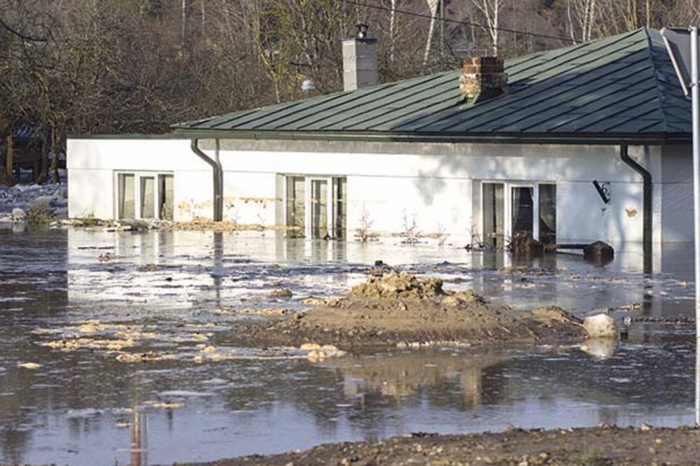OSIGURANJE: Zaštita od poplava za pet evra mesečno!