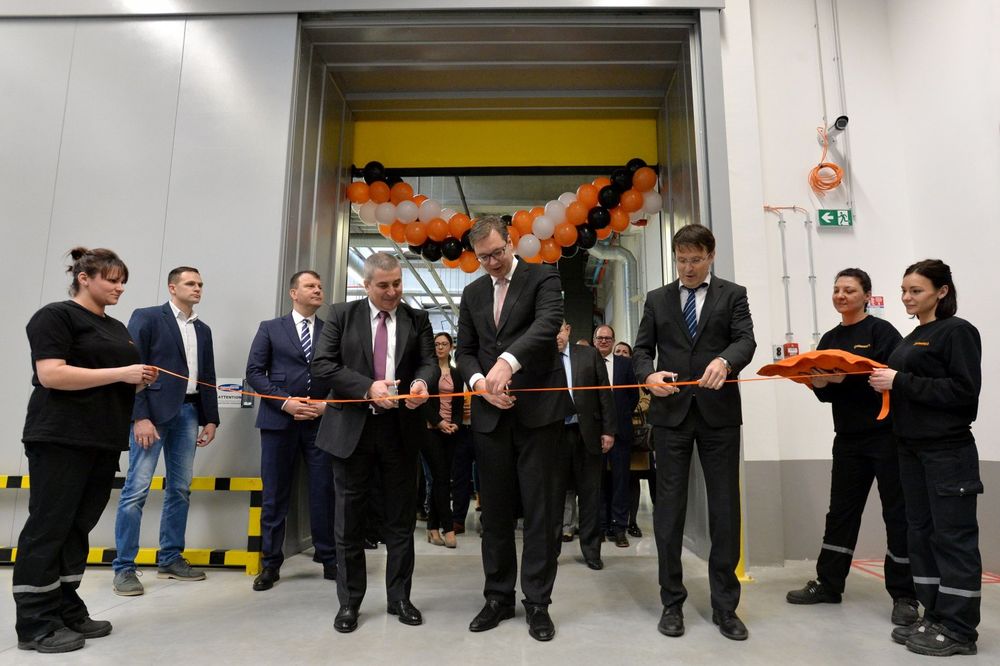 ZA SRBE JE MEČKA NAJBOLJA Vučić u Subotici otvorio novi pogon fabrike Kontinental s 500 radnih mesta