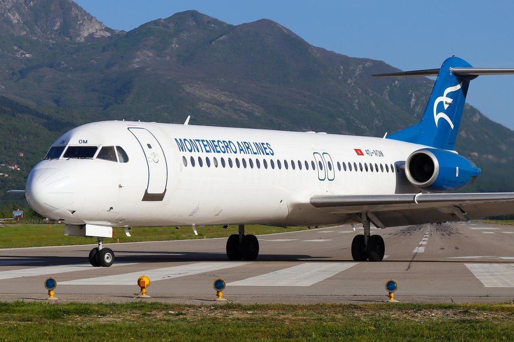 avion, Montenegro erlajns