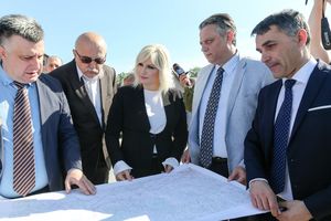 (FOTO) MINISTARKA MIHAJLOVIĆ: Prugu Valjevo - Loznica završavamo 2019, gradi se 20 godina a od 60 km izgrađeno svega tri-četiri
