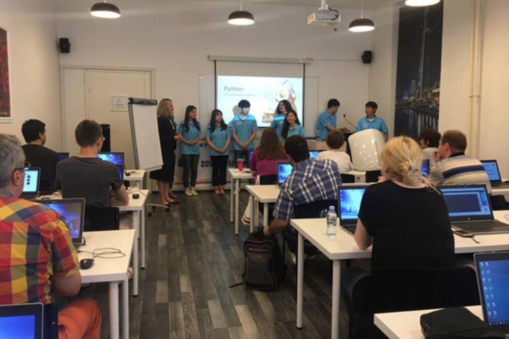 Korejski IT stručnjaci besplatno uče Srbe programiranju