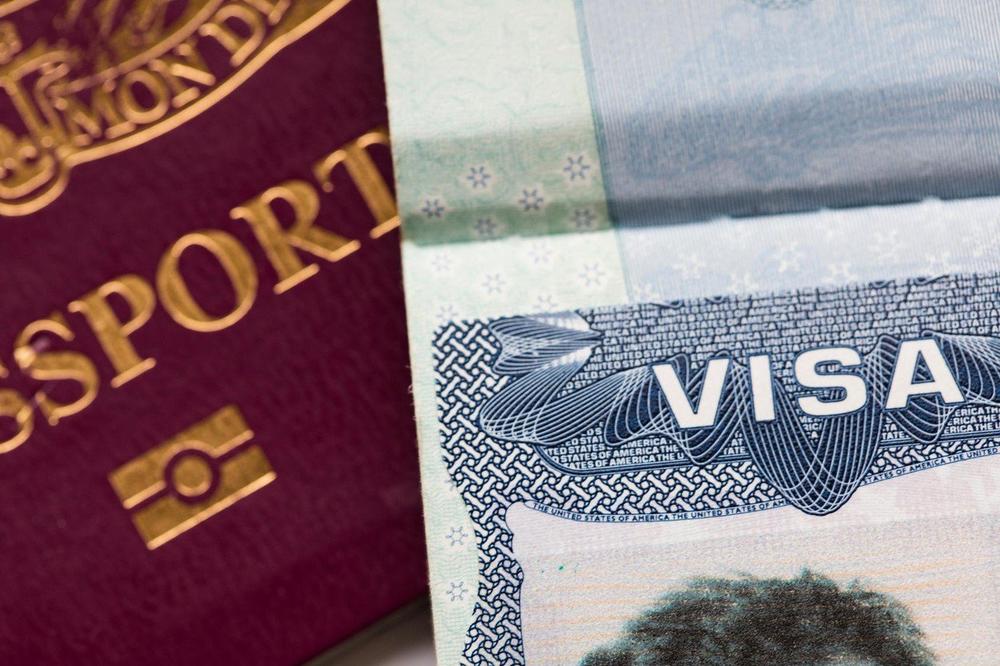 pasoš, viza