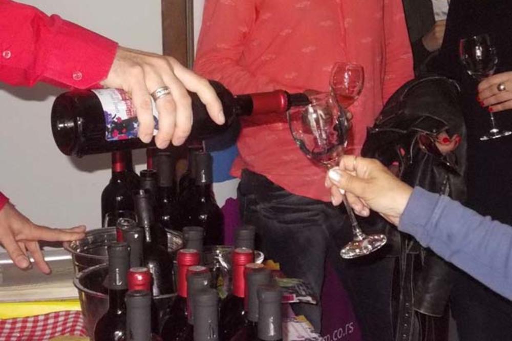 SKANDALOZNI REZULTATI ANALIZE PIĆA: Evo koliko je lažne rakije i vina u srpskim radnjama! Svi pali na ispitivanju autentičnosti