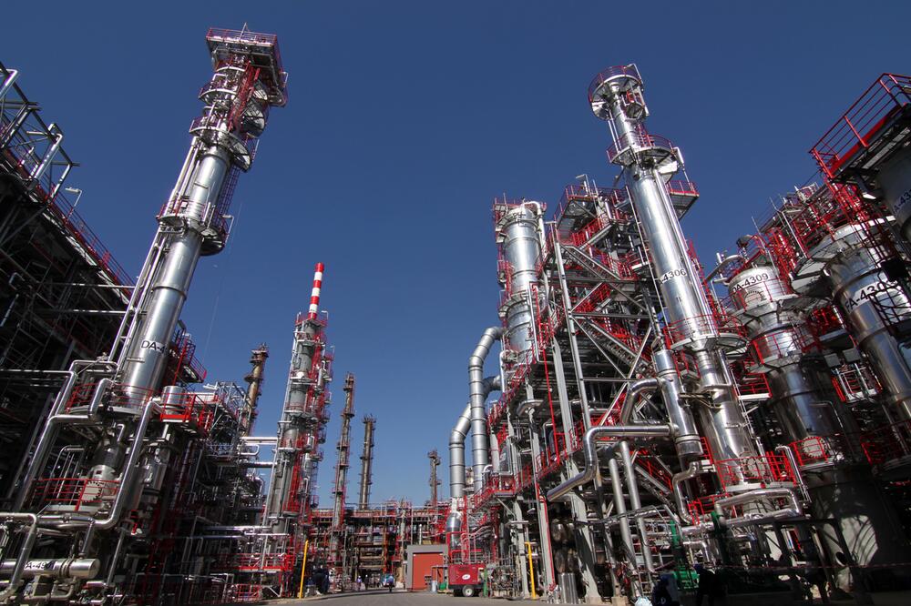 NIS uložio u dodatnu modernizaciju pančevačke rafinerije 800 miliona dinara