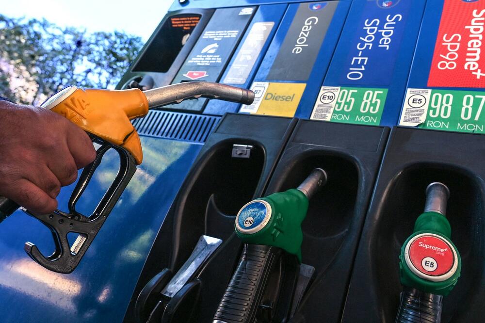 NAKON DVE NEDELJE PONOVO POSKUPELO GORIVO U HRVATSKOJ: Evo koliko košta litra benzina, dizela ili TNG