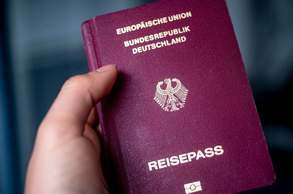 0627748641, Германија, пасош