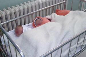 U LOZNICI U JULU ROĐENA 91 BEBA: Više mališana u porodilištu nego prošle godine