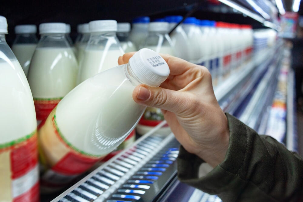 DA LI ĆE BITI NESTAŠICE MLEKA? Agroekonomista otkrio šta nas čeka i zašto nam fali mleka! RAZLOG JE LOGIČAN!