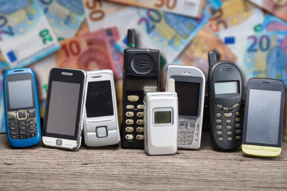 BLAGO U FIOCI: Ako imate neki od ovih starih telefona, možete da zaradite i nekoliko HILJADA EVRA! Vrede pravo malo bogatstvo