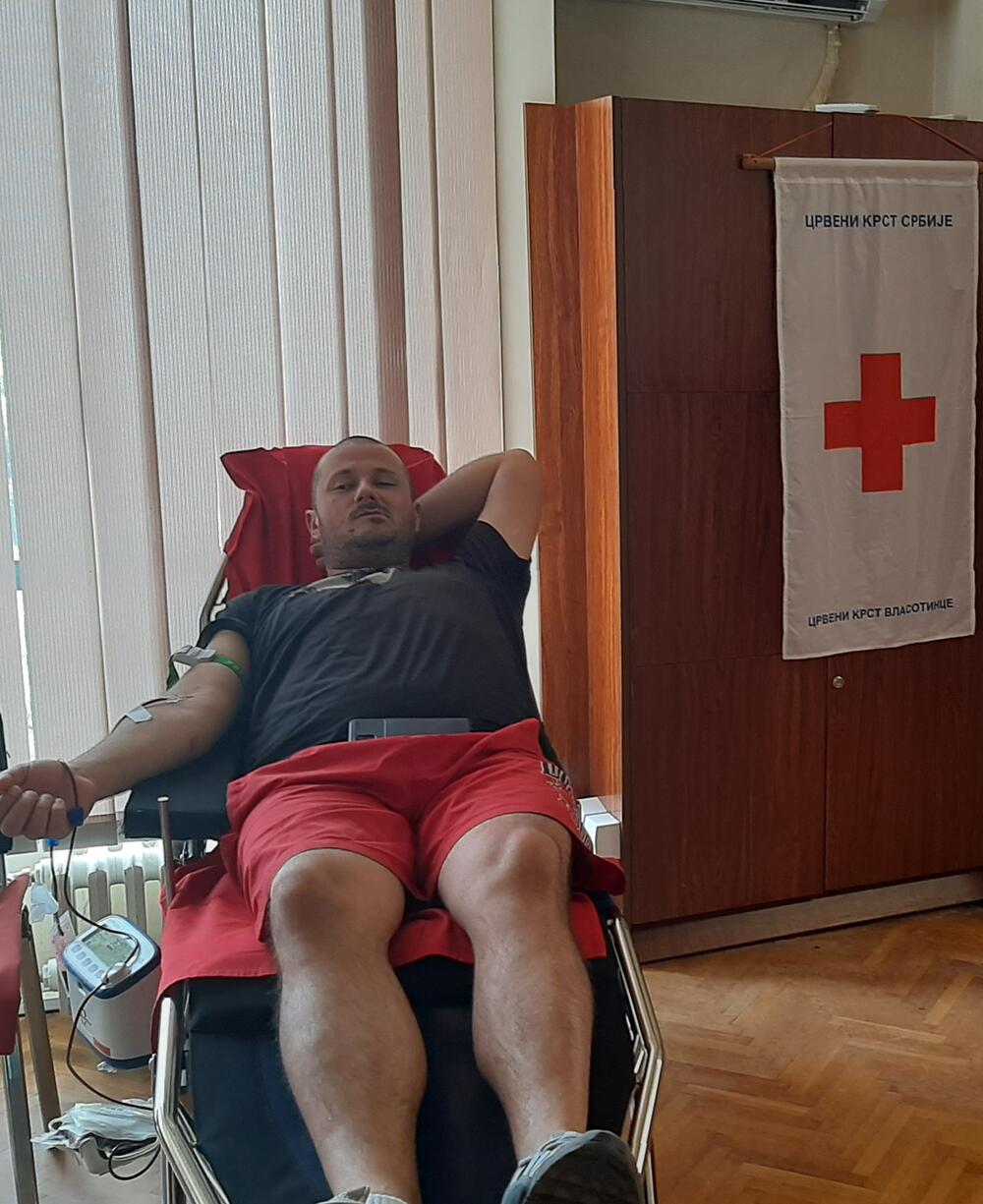 Crveni Krst, dobrovoljno davanje krvi, Leskovac