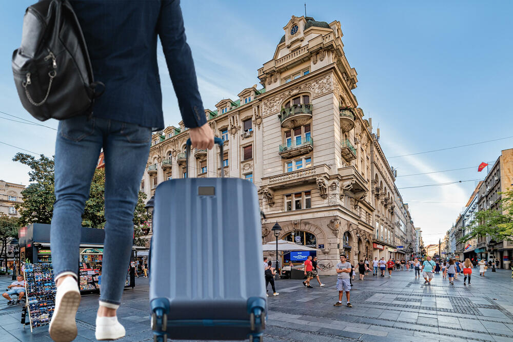 STRANCI ODUŠEVLJENI SRBIJOM! Posete turista značajno porasle u junu - Evo čime su posebno zadovoljni!