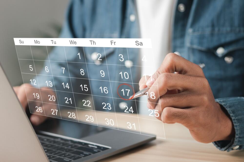 AKO LEPO ISPLANIRATE, DOBIĆETE DO 10 SLOBODNIH DANA Kako da spojite dane za praznike i produžite odmor - ubeležite datume na vreme