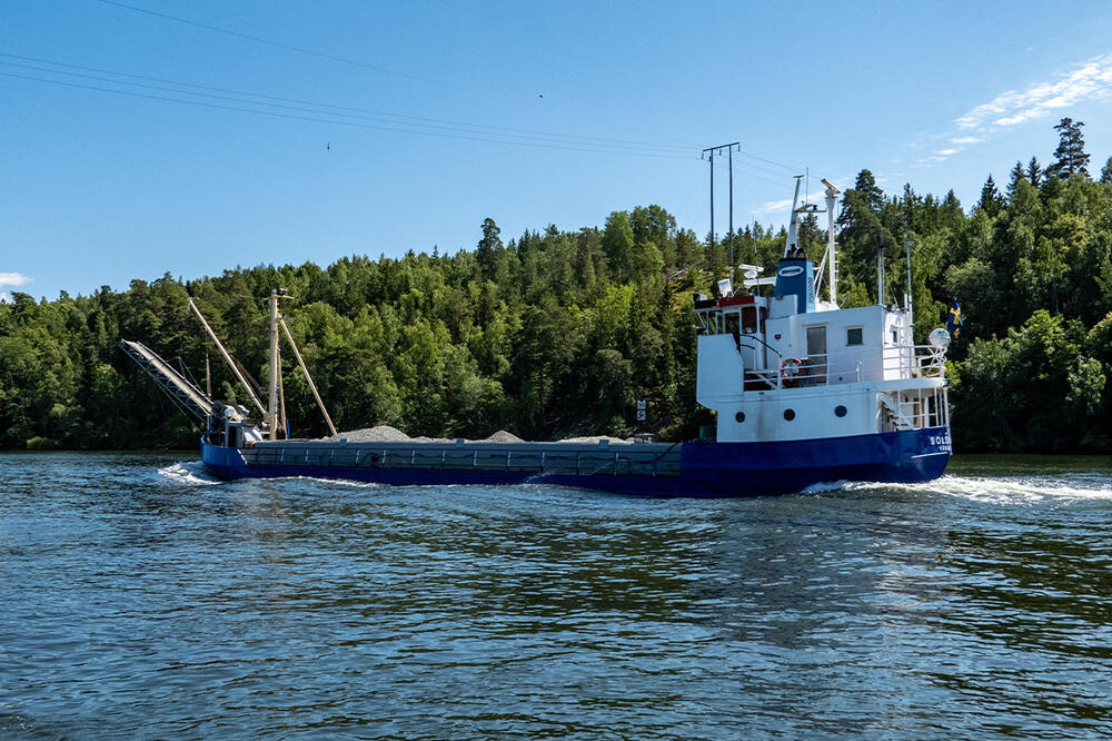 Ekološki alarm na Dunavu: Barža s 1.000 tona đubriva potopljena kod Bačke Palanke