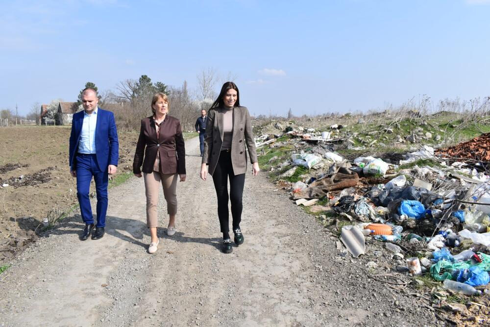 Irena Vujović, Irena Vujović Sremska Mitrovica, Ministarstvo zaštite životne sredine, Sremska Mitrovica