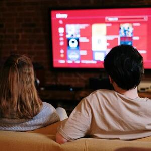 KAKO NAPRAVITI SMART TV OD STAROG TELEVIZORA: Kako do pravog multimedijalnog